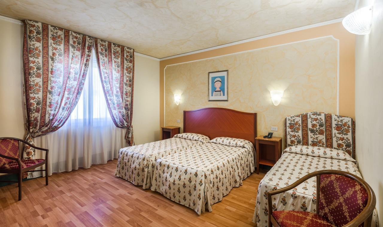 Hotel Minerva Palace Montecatini Terme Extérieur photo